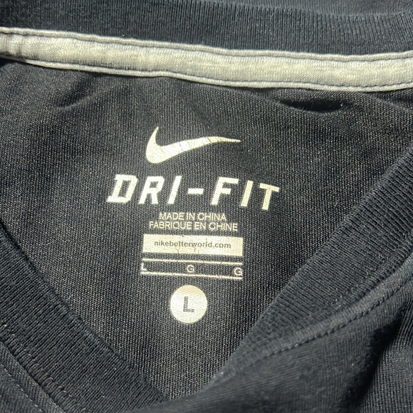 Nike dri fit tee - Picture 3 of 7